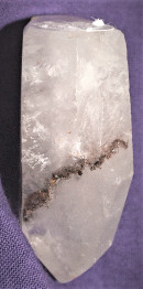 quartz percé d’ancrage
