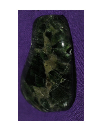 Cromo-diopside percée